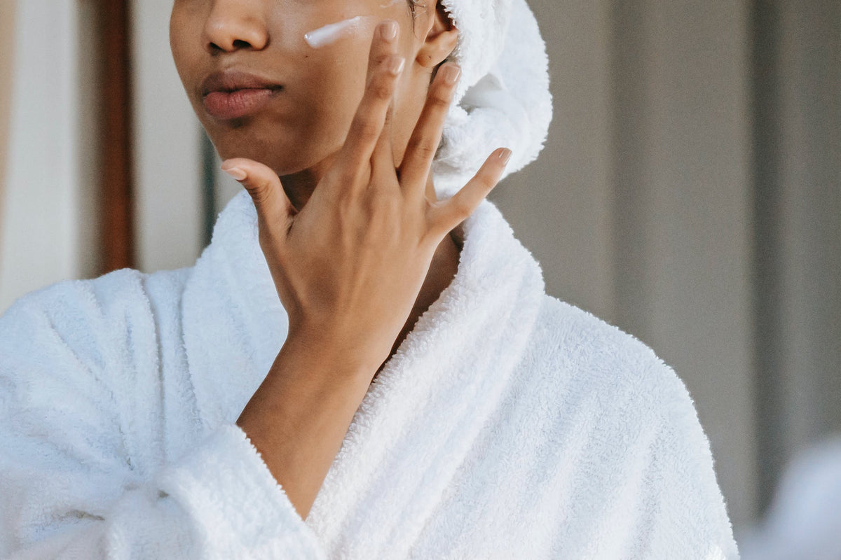Woman applying Collagen after shower | Naturecan NZ
